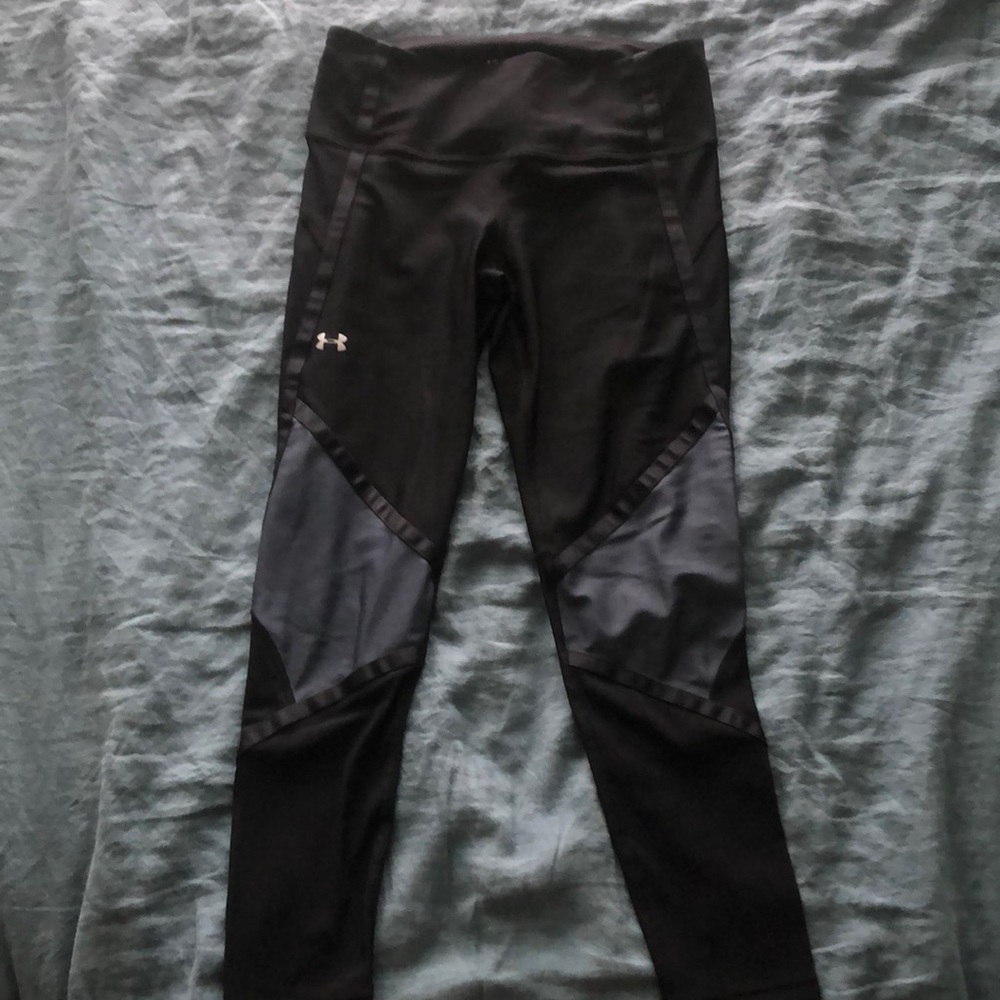 Gently used black leggings size Medium Under Armour